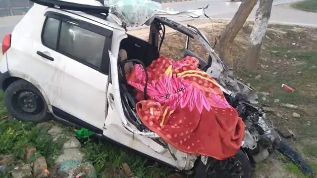 ৰখাই থোৱা কণ্টেইনাৰত পিছফালৰ পৰা প্ৰচণ্ড খুন্দা, ২ শিশুসহ একেটা পৰিয়ালৰ ৬ সদস্যৰ মৃত্যু 1 P1