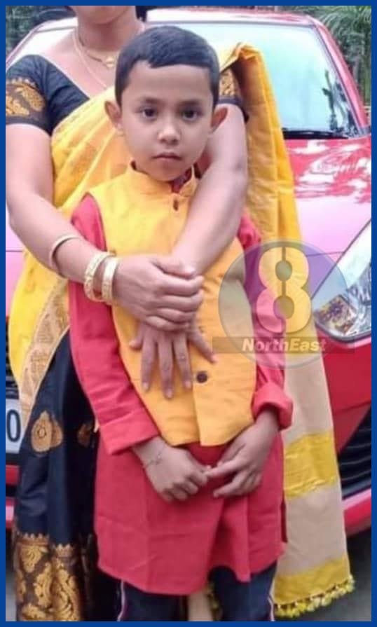 ভয়ংকৰ পথ দুৰ্ঘটনাত প্ৰাণ হেৰুৱালে ৮ বছৰীয়া শিশু মৃন্ময়ে, আহত পিতৃ 1 P2