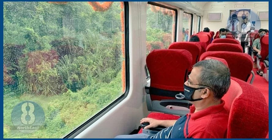 পৰ্যটকসকলৰ বাবে ভাল খবৰঃ অসম-মেঘালয়ৰ মাজত আৰম্ভ হ’ব ভিষ্টাডোম ৰে’ল সেৱা... 1 181