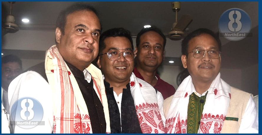 তামোল-পাণ, গামোছা লৈ বিৰোধীৰ ঘৰলৈ আশীৰ্বাদ বিচাৰি যাব বিজেপি মিত্ৰজোঁটৰ প্ৰাৰ্থীয়ে 1 G1 38