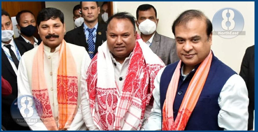 আছে সান্দহ, চিৰা-দৈ, পায়স আৰু মাগুৰ মাছৰ জোল! মুখ্যমন্ত্ৰীক আদৰিবলৈ তৎপৰ বিধায়ক শশীকান্ত দাসৰ পৰিয়াল 1 G4 16