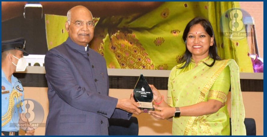 কােকৰাঝাৰৰ উপায়ুক্ত বৰ্ণালী ডেকাক জলযোদ্ধা আৰু জলপ্ৰহৰী সন্মান প্ৰদান ৰাষ্ট্ৰপতি কোৱিন্দৰ 1 G4 23
