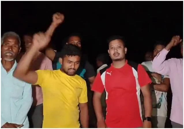 শােকাৱহ! খেলি থাকোতে পানী যোগান আঁচনিৰ লোৰ গেট ভাগি ৩ বছৰীয়া শিশুৰ কৰুণ মৃত্যু 3 p2 16