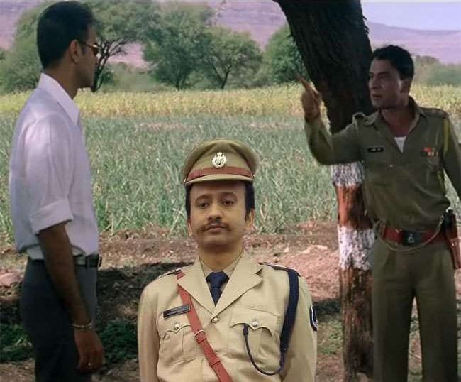 বাস্তৱায়িত হ’ল 'গংগাজল’ৰ এই দৃশ্য! খোদ SP ৰ পৰাই ধন দাবী কৰি ধৰা পৰিল সহকাৰী উপ পৰিদৰ্শক 3 photo 2022 03 13 19 35 34