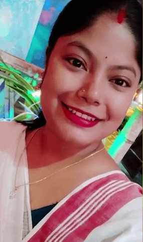 ভয়ংকৰ ঘটনা! অন্তঃসত্বা পত্নীক গুলীয়াই হত্যা কৰিলে আৰক্ষী স্বামীয়ে 3 vlcsnap 2022 03 14 12h59m28s374