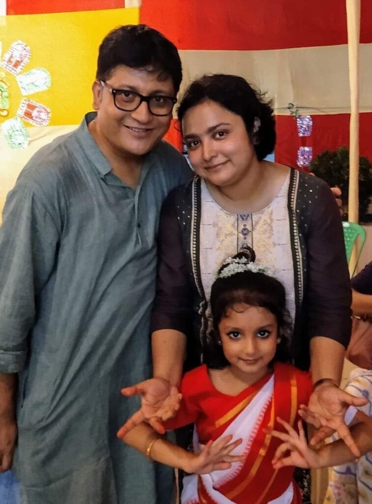 জীৱিত কালত বহু ৰোগীৰ বাবে সাক্ষাৎ ভগৱান হৈ পৰা চিকিৎসকে মৃত্যুৰ পিছতো জীৱন দি গ’ল ৩ জনকৈ ৰোগীক 3 3 2