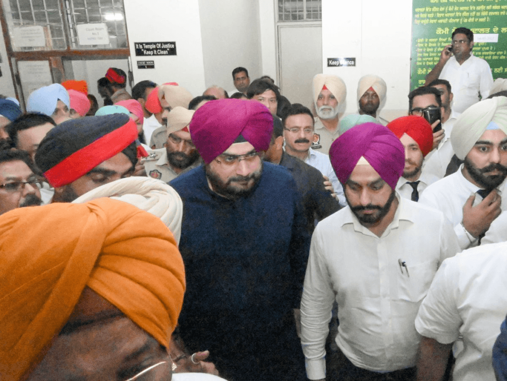 কাৰাগাৰৰ ভিতৰত কেৰাণী হ’ল নৱজ্যোৎ সিং সিদ্ধু, দৈনিক মজুৰী পাব ৪০ টকা 3 image 125