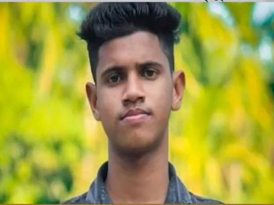 পূৰণ নহ’ল অসম আৰক্ষীত যােগদানৰ সপােন! অনুশীলনৰ সময়তে তীব্ৰবেগী ট্ৰাকে কাঢ়ি নিলে ৩ বন্ধুসহ ৫ জনৰ প্ৰাণ 4 photo1653374242