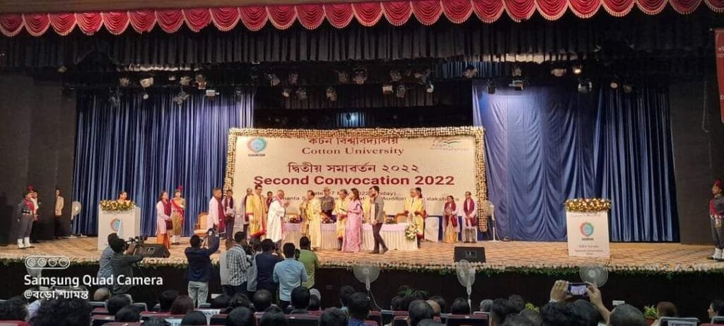 বিশিষ্ট সাহিত্যিক ৰংবং তেৰাঙলৈ কটন বিশ্ববিদ্যালয়ৰ সন্মানীয় ডক্টৰেট ডিগ্ৰী 1 photo1653647418 2