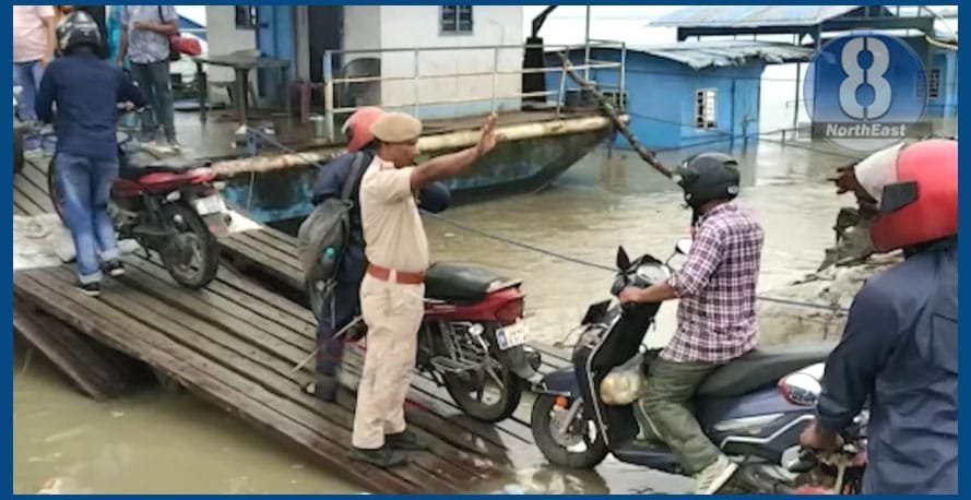 মাজুলী-নিমাতীঘাটৰ মাজত ফেৰীসেৱা বন্ধ 1 G8 3