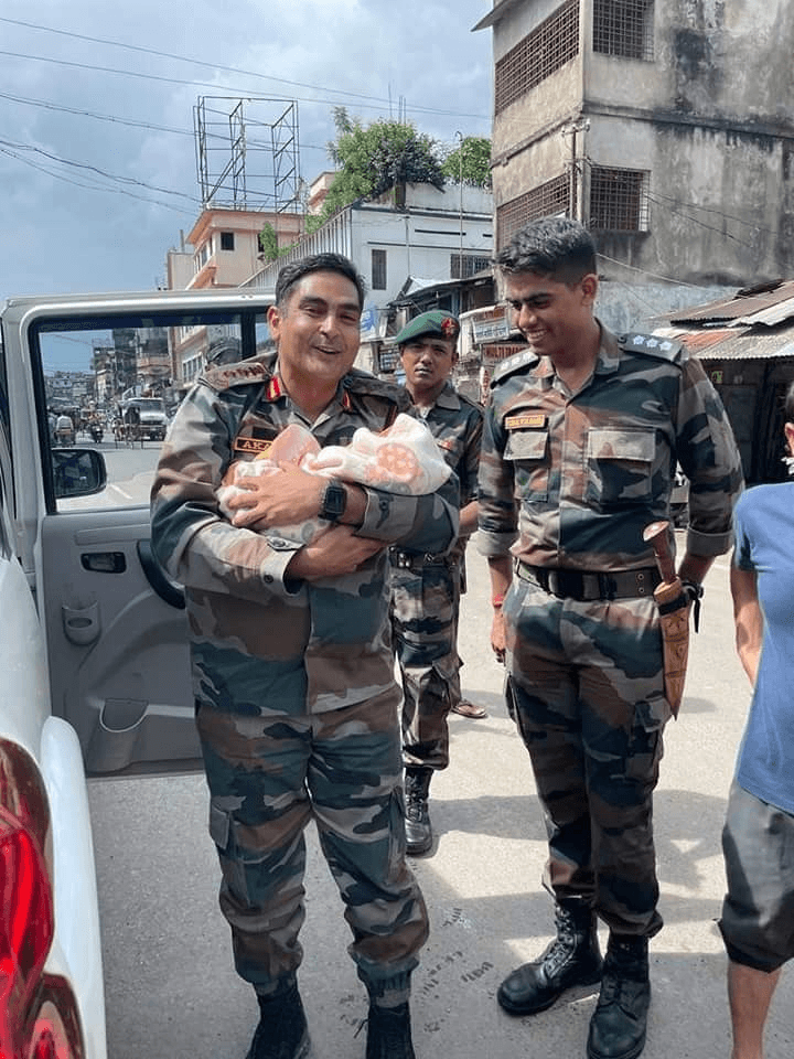 বলিয়া বান! শিলচৰত ৬ দিনীয়া দেৱশিশুক সুকলমে উদ্ধাৰ আছাম ৰাইফলছৰ 2 image 2022 06 27 15 53 12