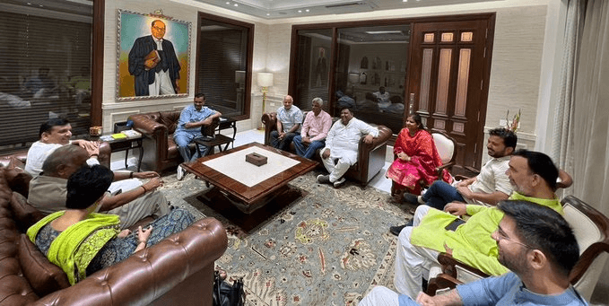 ৰাষ্ট্ৰপতি নিৰ্বাচনত যশৱন্ত সিনহাক সমৰ্থন আগবঢ়াব আম আদমী পাৰ্টিয়ে... 1 image 161