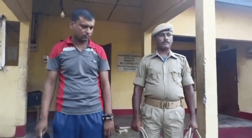 আৰক্ষীৰ জালত পৰিল ছদ্মবেশী সেনা বিষয়া জিয়াবুল ইছলাম... 3 image 92