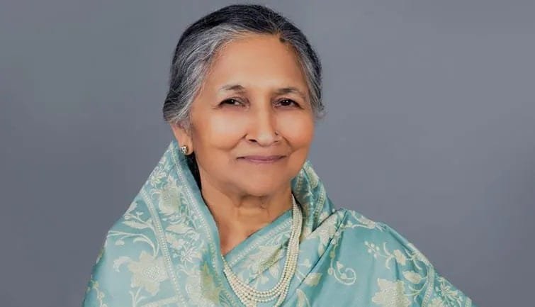 কলেজ গৈ নোপোৱা অসমৰ এইগৰাকী মহিলা আজি দেশৰ আটাইতকৈ ধনাঢ্য মহিলা… 4 photo1658405321
