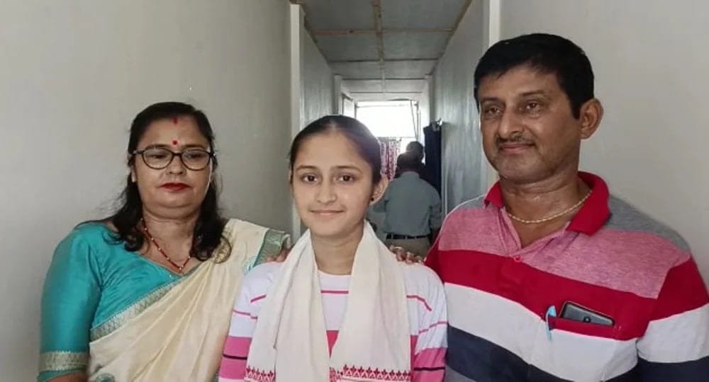 CBSEৰ দশম শ্ৰেণীৰ পৰীক্ষাত উজ্বলিল অসমৰ লোচনা… 3 photo1658556704