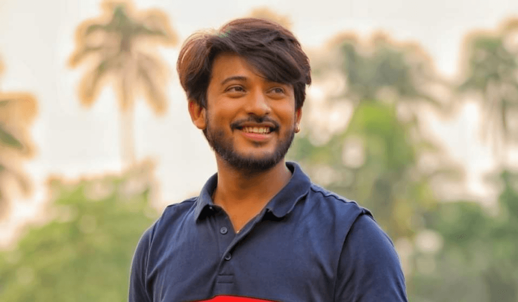 আকৌ ঘূৰি আহিছে কিশোৰ দাস! মুক্তি পালে তেওঁ অভিনীত, দিৱস দৰ্শন পৰিচালিত অন্তিমখন ছবি 'অমিতাভ’ 1 image 150