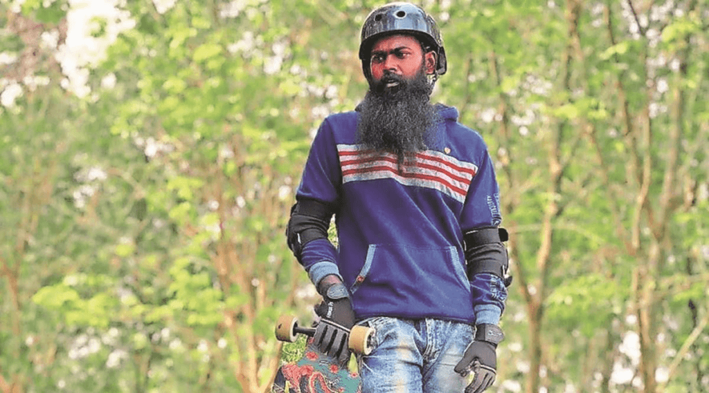 স্কেটিং কৰি কন্যাকুমাৰীৰ পৰা কাশ্মীৰত উপস্থিত হোৱাৰ সপোন আধৰুৱা হৈ ৰ’ল হাজাছৰ! আদবাটতে দুৰ্ঘটনাই কাঢ়িলে প্ৰাণ 2 image 33