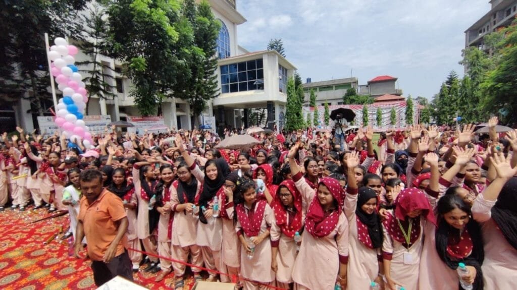 মাদ্ৰাছাত পঢ়ি ডাক্তৰ-ইঞ্জিনিয়াৰ হ’ব নোৱাৰে বুলি কোনো কথা নাইঃ বদৰুদ্দিন আজমল 3 photo1662721671