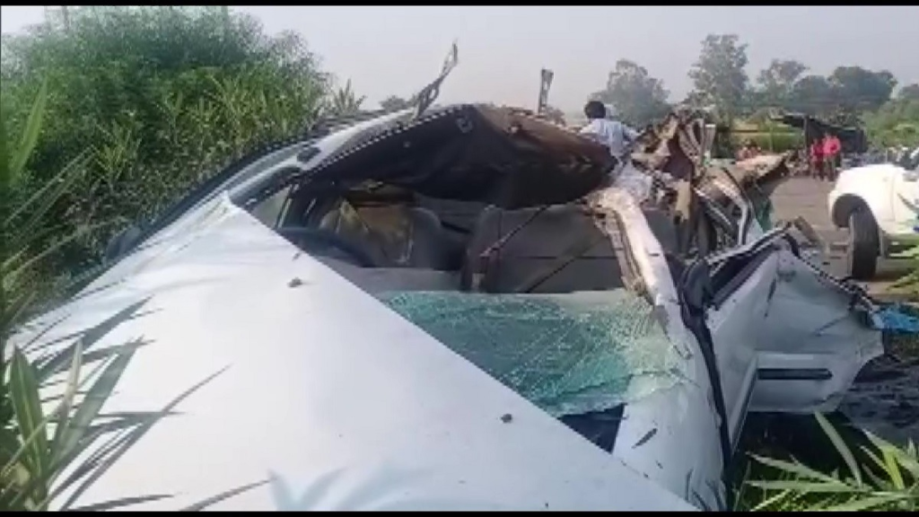 মৰ্মান্তিক! শিশুৰ মুণ্ডন অনুষ্ঠানলৈ গৈ থকা সময়তে সংঘটিত ভয়ংকৰ দুৰ্ঘটনা, ৪ মহিলা আৰু এটি ডেৰ বছৰীয়া শিশুৰ মৃত্যু 1 image 212