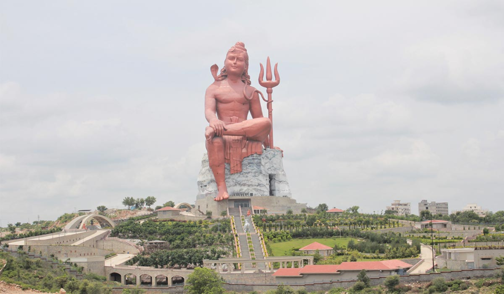 উদ্বোধন কৰা হ’ল বিশ্বৰ আটাইতকৈ ওখ শিৱ প্ৰতিমূৰ্তি, ২০ কিলোমিটাৰ নিলগৰ পৰাই হ’ব প্ৰত্যক্ষ… 3 image 249