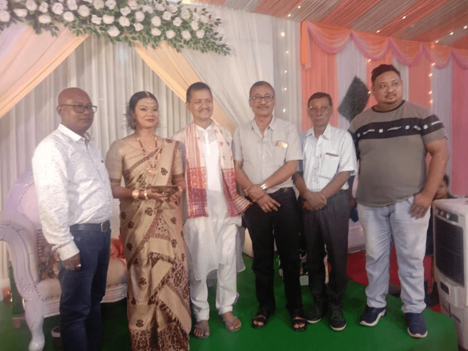 বাংলাদেশৰ অনিৰ্বাণৰ সৈতে বিবাহপাশত আৱদ্ধ হ’ল আলফা নেতা অনুপ চেতিয়াৰ দুহিতা... 1 image 49