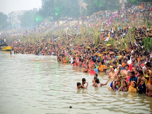 ছট পূজাৰ আনন্দৰ মাজতে বিহাৰত মৃত্যুৰ বিভীষিকা! সলিল সমাধি ঘটি মৃত্যু ৫৩ জনৰ… 3 image 18