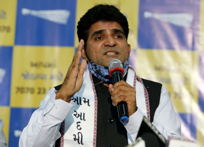 ইছুদান গাধৱী হ’ব গুজৰাটত আম আদমী পাৰ্টীৰ মুখ্যমন্ত্ৰী পদৰ প্ৰাৰ্থী… 2 image 46
