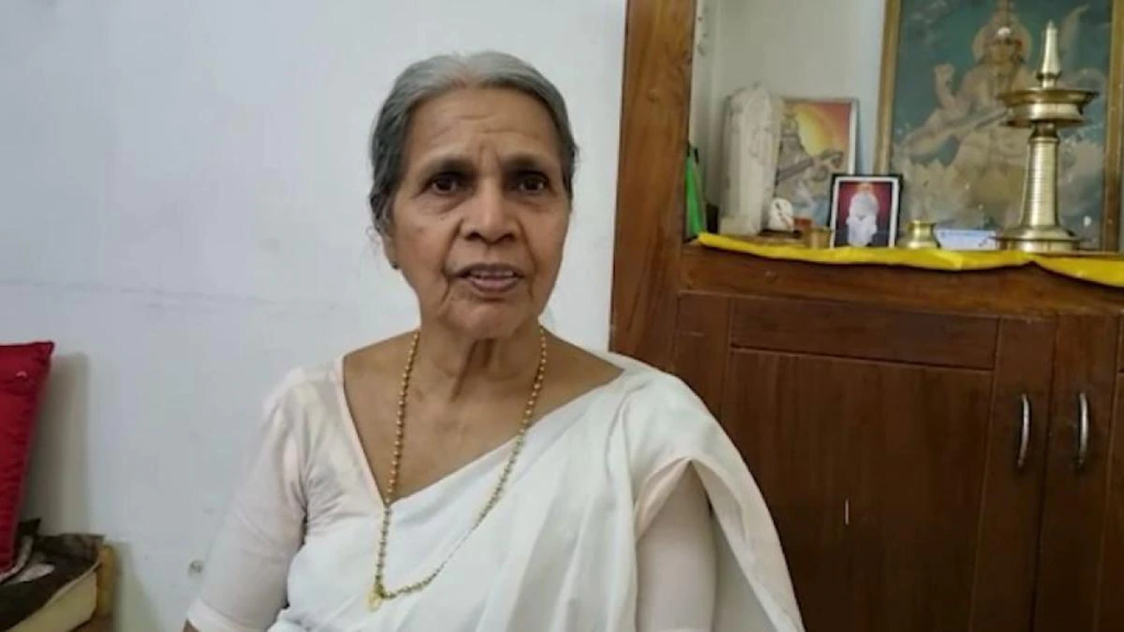 দূৰন্ত মন! ৰোড ৰোলাৰৰ পৰা ক্ৰেনলৈ… বিভিন্ন শ্ৰেণীৰ বাহন চালনৰ ১১ খন অনুজ্ঞাপত্ৰ লাভেৰে অনন্য অভিলেখ এগৰাকী সত্তৰ বৰ্ষীয় বৃদ্ধাৰ… 4 image 16
