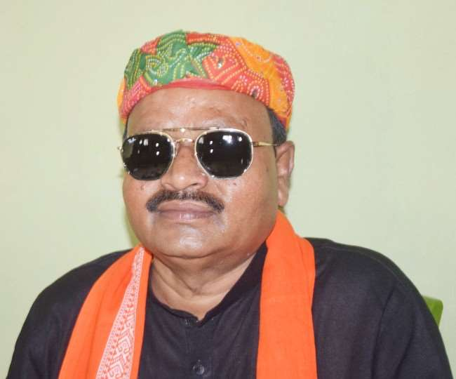 চাঞ্চল্যকৰ! দিন দুপৰতে বিধায়ক পুত্ৰৰ গুলীচালনাত আহত ৪ জনকৈ লোক… 1 image 79