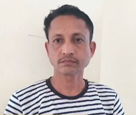 আৰক্ষী থানাত ভয়ংকৰ ঘটনা! আৰক্ষীয়ে গুলীয়াই হত্যা কৰিলে সতীৰ্থ জোৱানক... 1 photo 2022 12 06 14 54 24