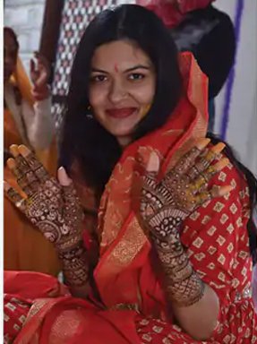 এখন ব্যতিক্ৰমী বিবাহ! মন্দিৰৰ ভগৱানৰ সৈতেই বিয়াত বহিল এগৰাকী যুৱতী, পিন্ধালে বৰমালা, ল’লে সেন্দূৰ, মাতৃয়ে কৰিলে কন্যাদান… 1 th 6