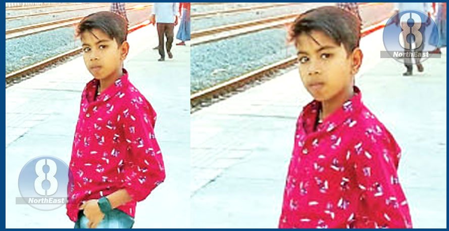 শোকাবহ! সমনীয়াৰ সৈতে খেলি থকাৰ সময়তে পুখুৰীৰ পাৰ খহি মাটিয়ে হেঁচা মাৰি ধৰিলে কিশোৰক, মৃত্যু 1 3 5