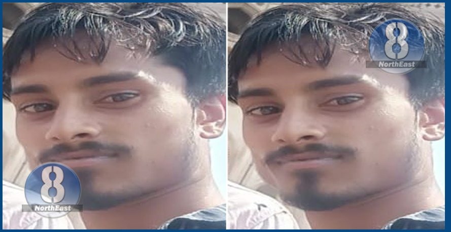 হেডফোনেই হ’ল কাল! ৰে’লপথ পাৰ হ’বলৈ লওতেই ৰে’লৰ খুন্দাত মৃত্যু যুৱকৰ… 1 sirajul