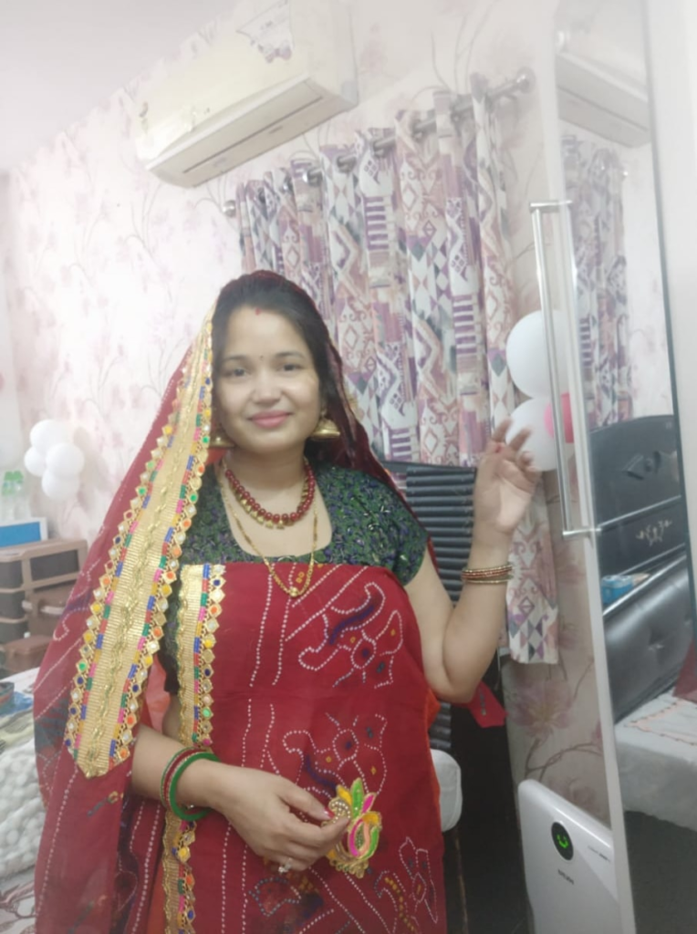 প্ৰেৰণাদায়ক! এদিন পথাৰত কৰিছিল কাম, ৬ কিঃমিঃ খোজকাঢ়ি গৈছিল স্কুললৈ, আজি তেওঁ দেশৰ অন্যতম জনপ্ৰিয় IPS বিষয়া… 1 image 46