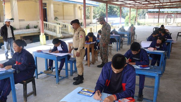 Students join road safety awareness drive in Tawang 2 NE copy 47