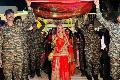 প্ৰতিশ্ৰুতিৰ আন এক নাম ভাৰতীয় সেনা! ছহিদৰ কন্যাৰ বিয়াত পিতৃৰ দায়িত্ব পালন কৰি কন্যাদান ২৪ গৰাকী জোৱানৰ 1 image 51