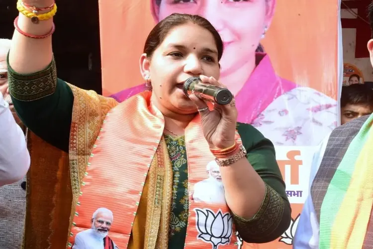 দিল্লী নহয়, ৰাজধানীৰ নাম 'ইন্দ্ৰপ্ৰস্থ’ কৰাৰ দাবী; বিধানসভাত সৰৱ বিজেপি বিধায়িকা 1 image 56